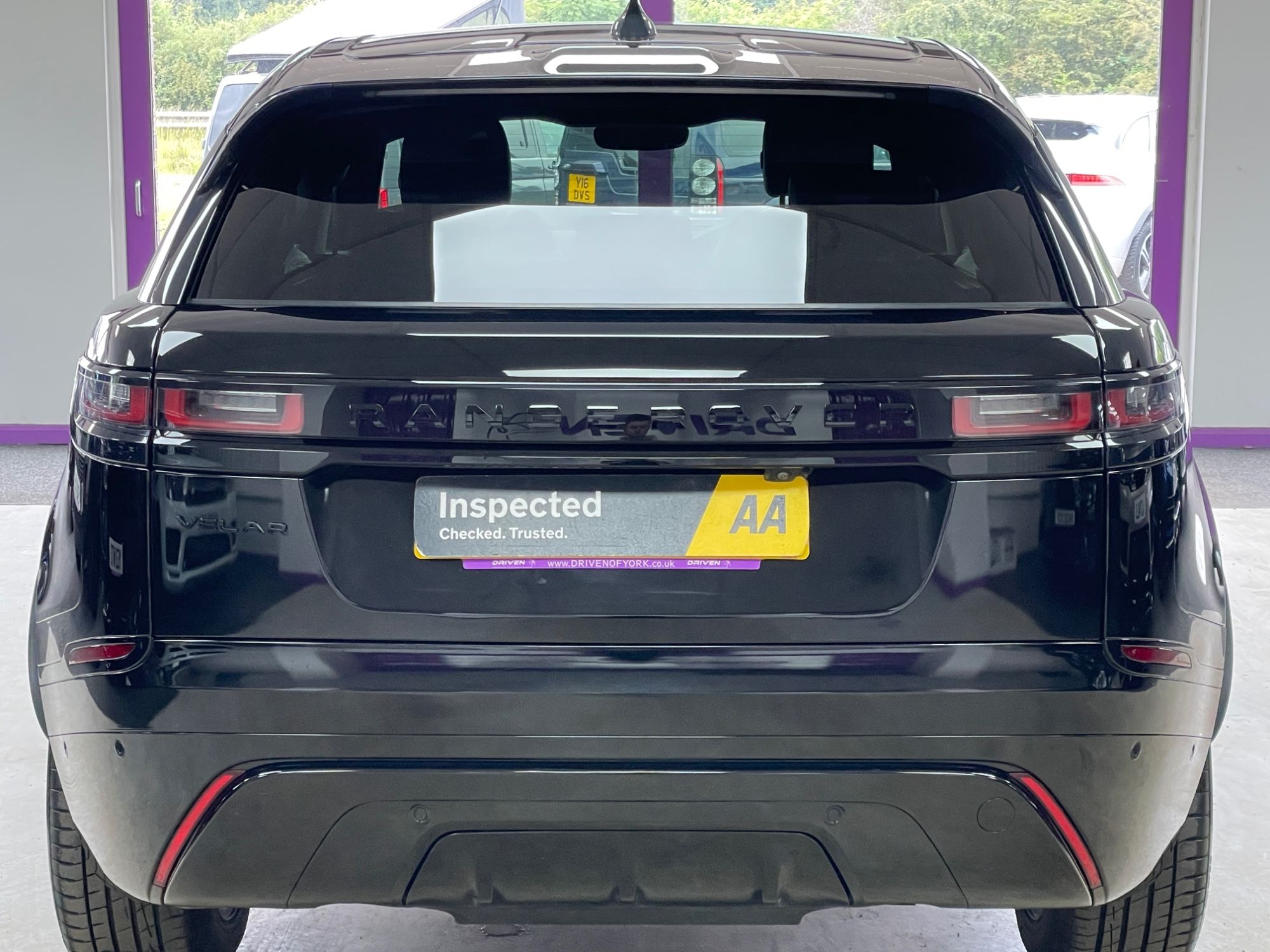 USED 2019 19 LAND ROVER RANGE ROVER VELAR 2.0 P250 R-Dynamic SE SUV 5dr Petrol Auto 4WD Euro 6 (s/s) (250 ps) 
