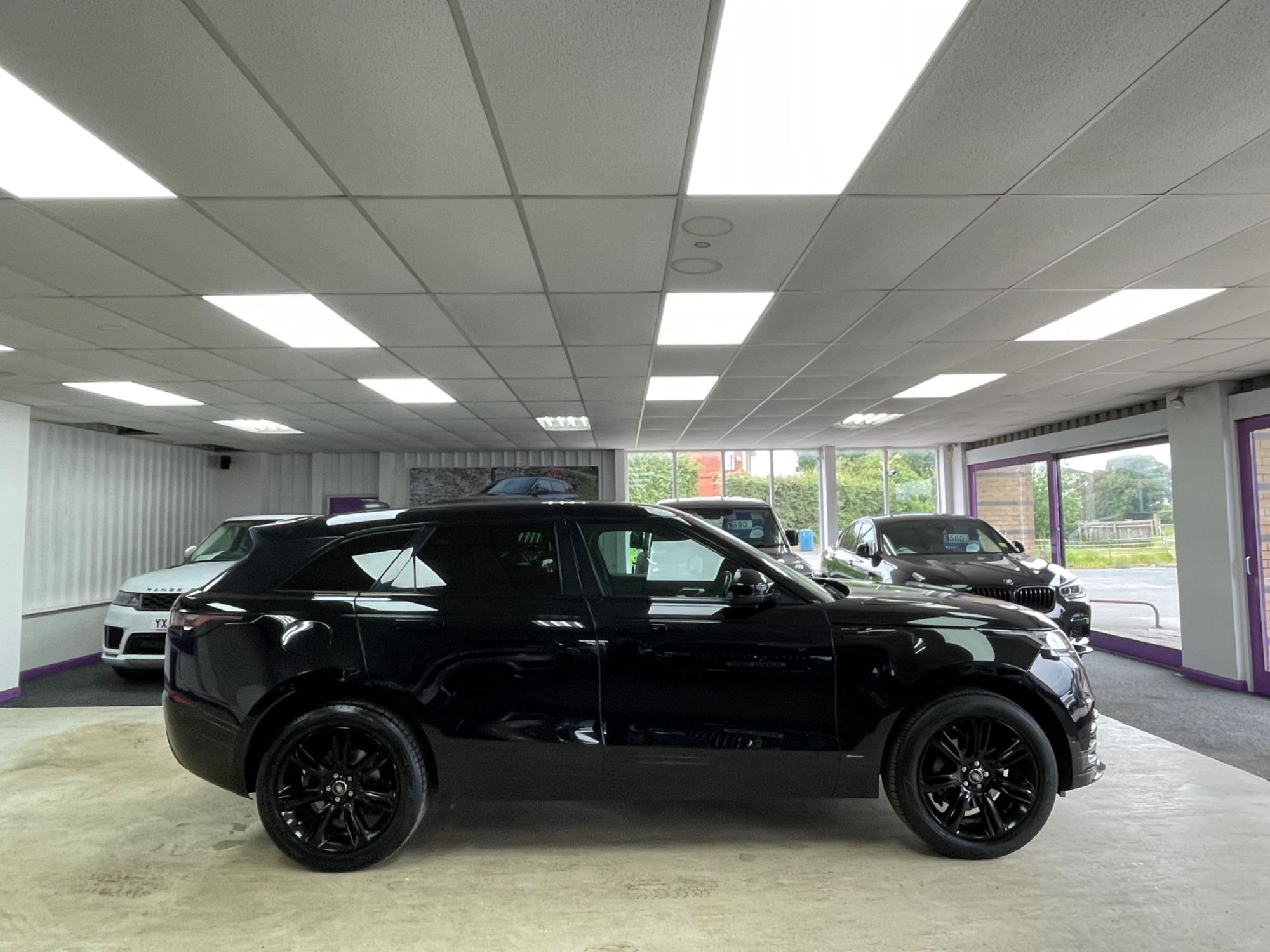 USED 2019 19 LAND ROVER RANGE ROVER VELAR 2.0 P250 R-Dynamic SE SUV 5dr Petrol Auto 4WD Euro 6 (s/s) (250 ps) 