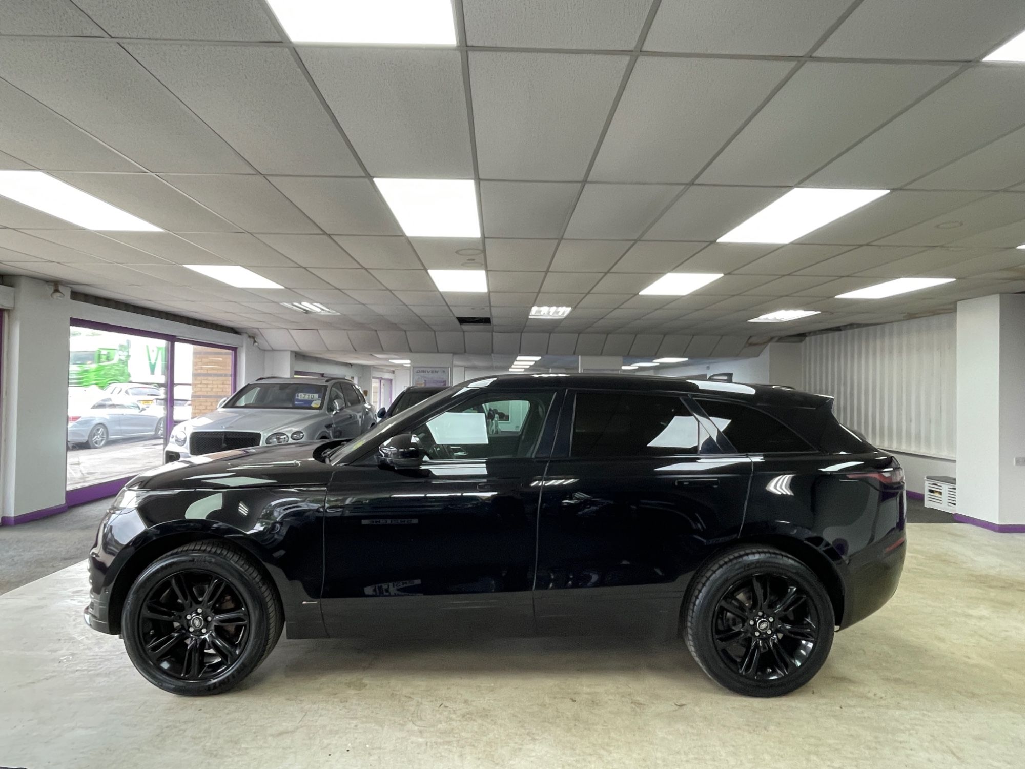 USED 2019 19 LAND ROVER RANGE ROVER VELAR 2.0 P250 R-Dynamic SE SUV 5dr Petrol Auto 4WD Euro 6 (s/s) (250 ps) 