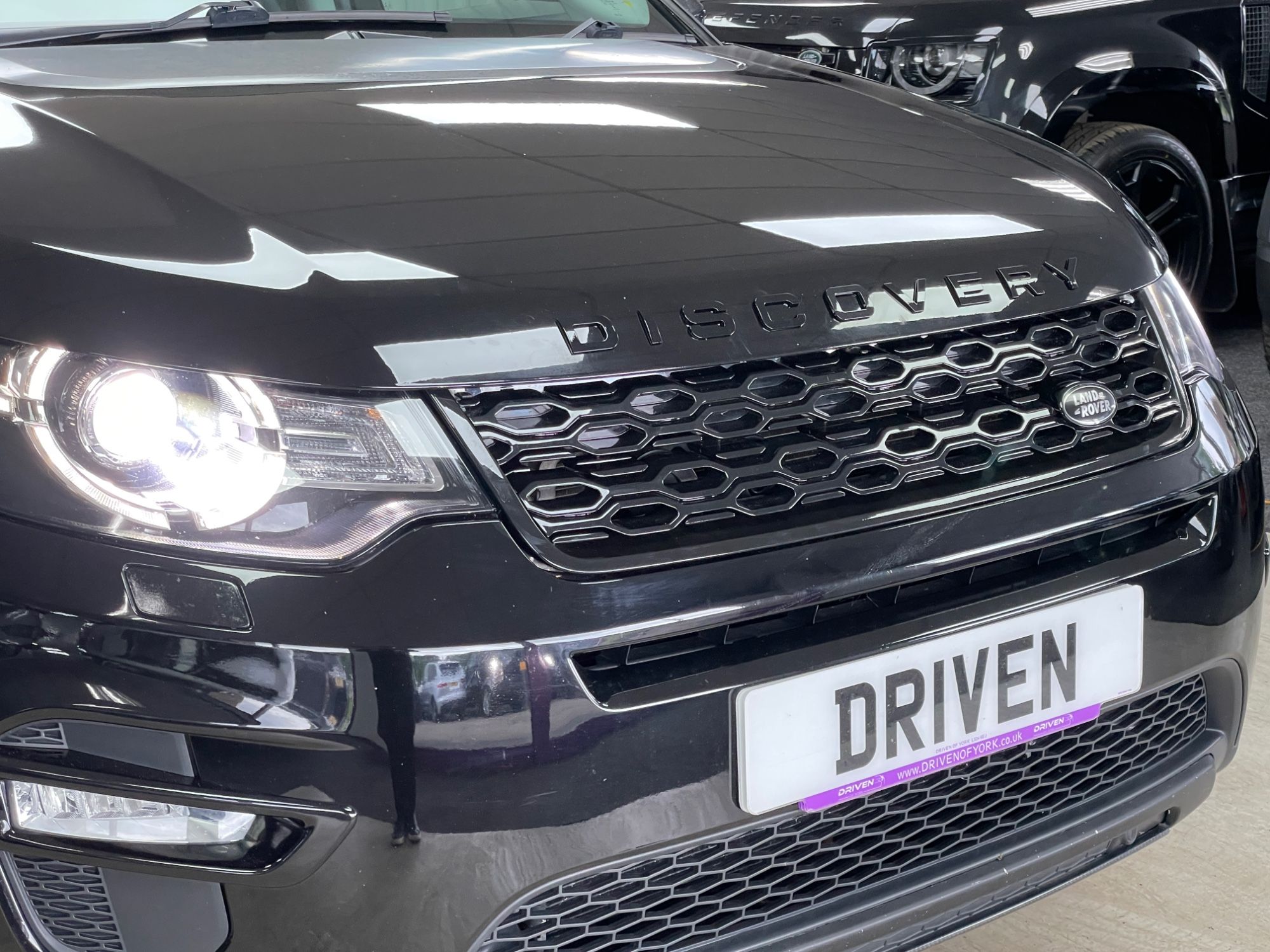 USED 2018 68 LAND ROVER DISCOVERY SPORT 2.0 eD4 HSE SUV 5dr Diesel Manual Euro 6 (s/s) (5 Seat) (150 ps) 