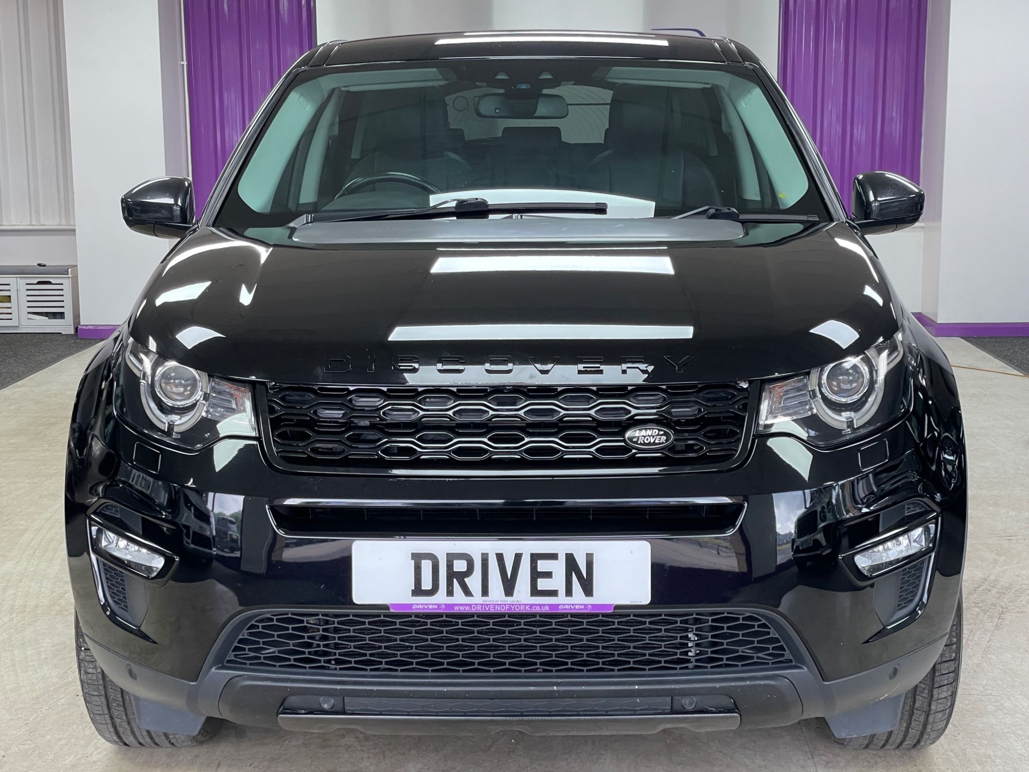 USED 2018 68 LAND ROVER DISCOVERY SPORT 2.0 eD4 HSE SUV 5dr Diesel Manual Euro 6 (s/s) (5 Seat) (150 ps) 
