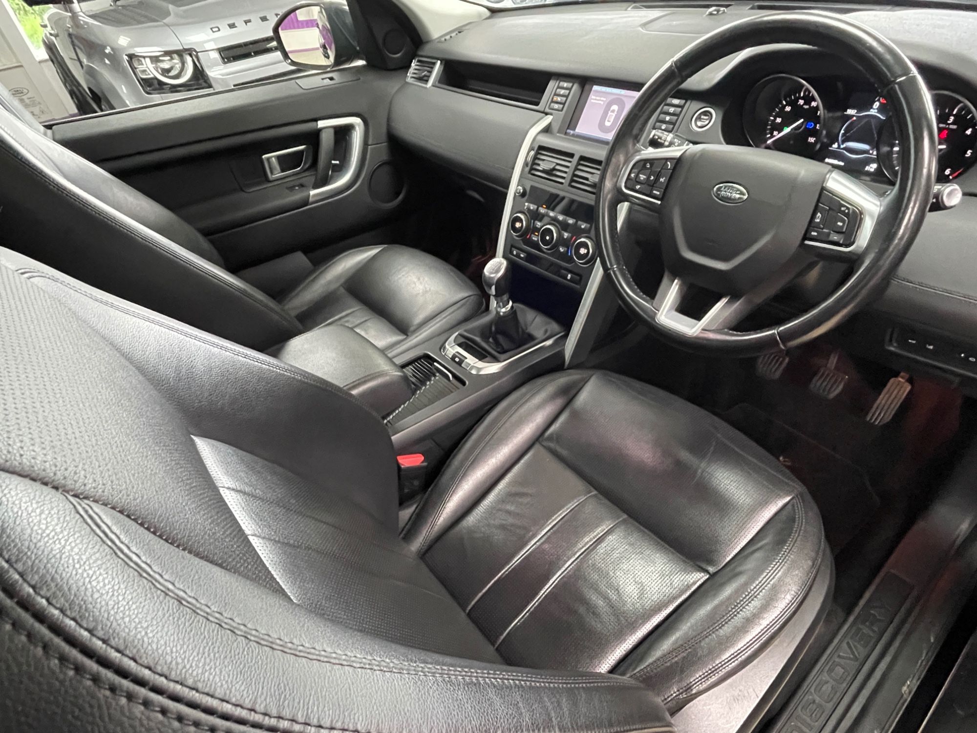 USED 2018 68 LAND ROVER DISCOVERY SPORT 2.0 eD4 HSE SUV 5dr Diesel Manual Euro 6 (s/s) (5 Seat) (150 ps) 