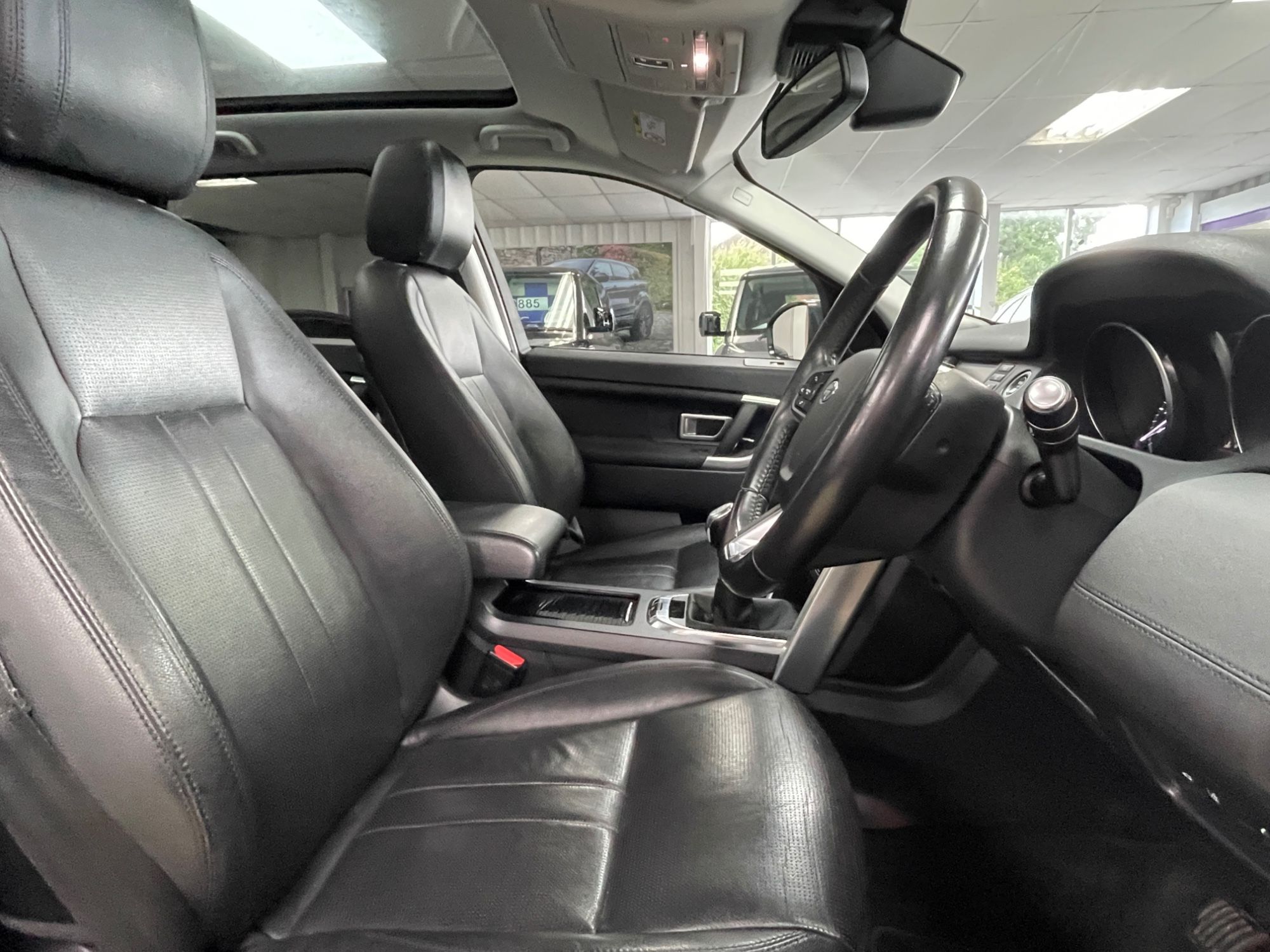USED 2018 68 LAND ROVER DISCOVERY SPORT 2.0 eD4 HSE SUV 5dr Diesel Manual Euro 6 (s/s) (5 Seat) (150 ps) 