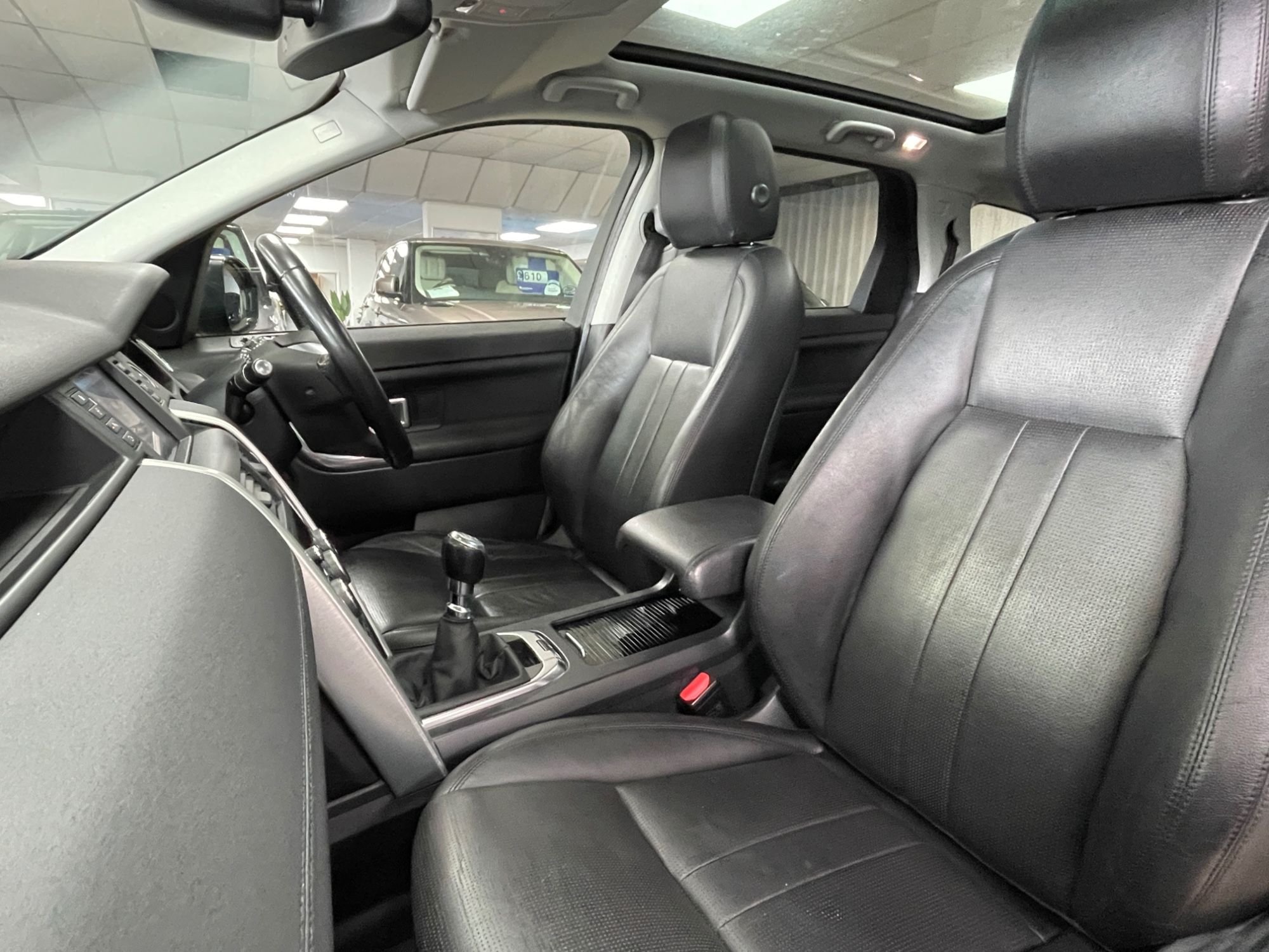 USED 2018 68 LAND ROVER DISCOVERY SPORT 2.0 eD4 HSE SUV 5dr Diesel Manual Euro 6 (s/s) (5 Seat) (150 ps) 