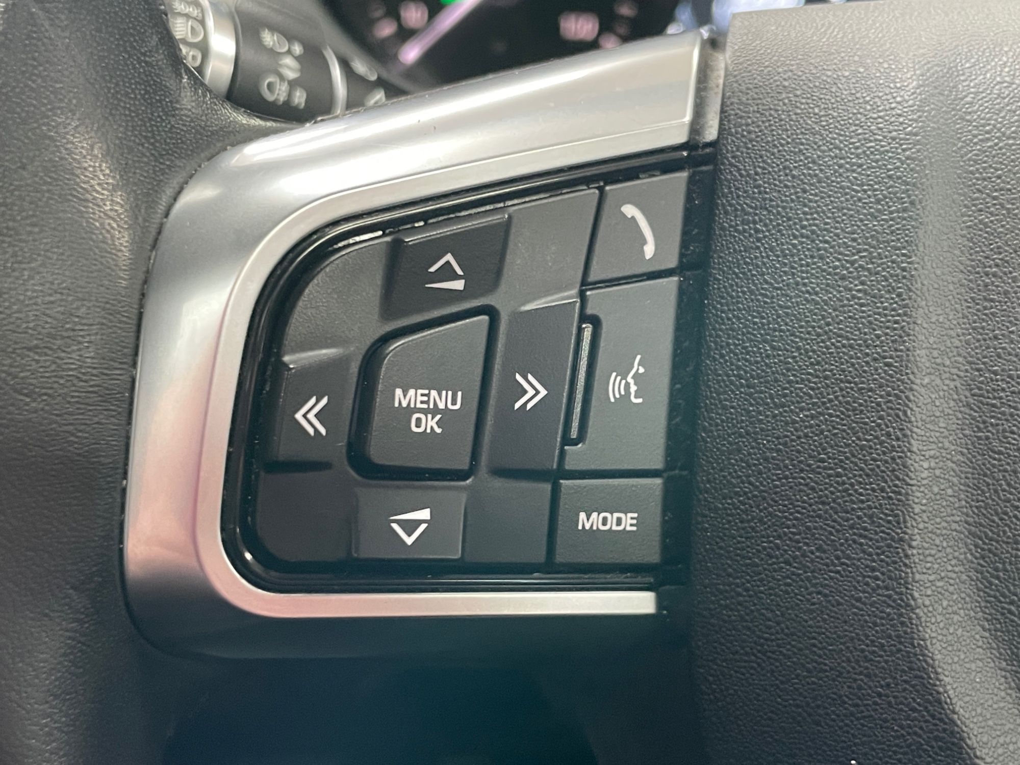 USED 2018 68 LAND ROVER DISCOVERY SPORT 2.0 eD4 HSE SUV 5dr Diesel Manual Euro 6 (s/s) (5 Seat) (150 ps) 