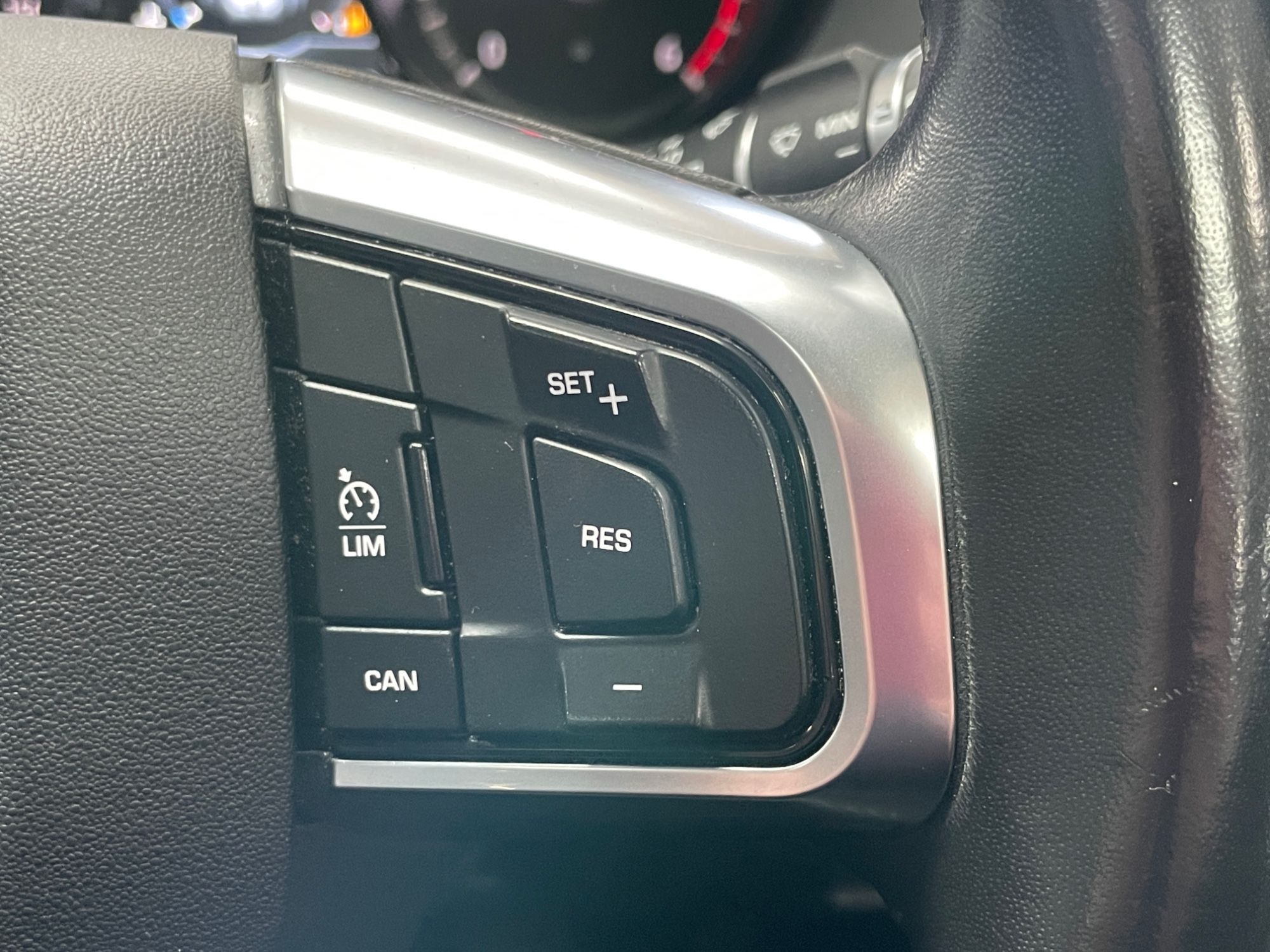 USED 2018 68 LAND ROVER DISCOVERY SPORT 2.0 eD4 HSE SUV 5dr Diesel Manual Euro 6 (s/s) (5 Seat) (150 ps) 