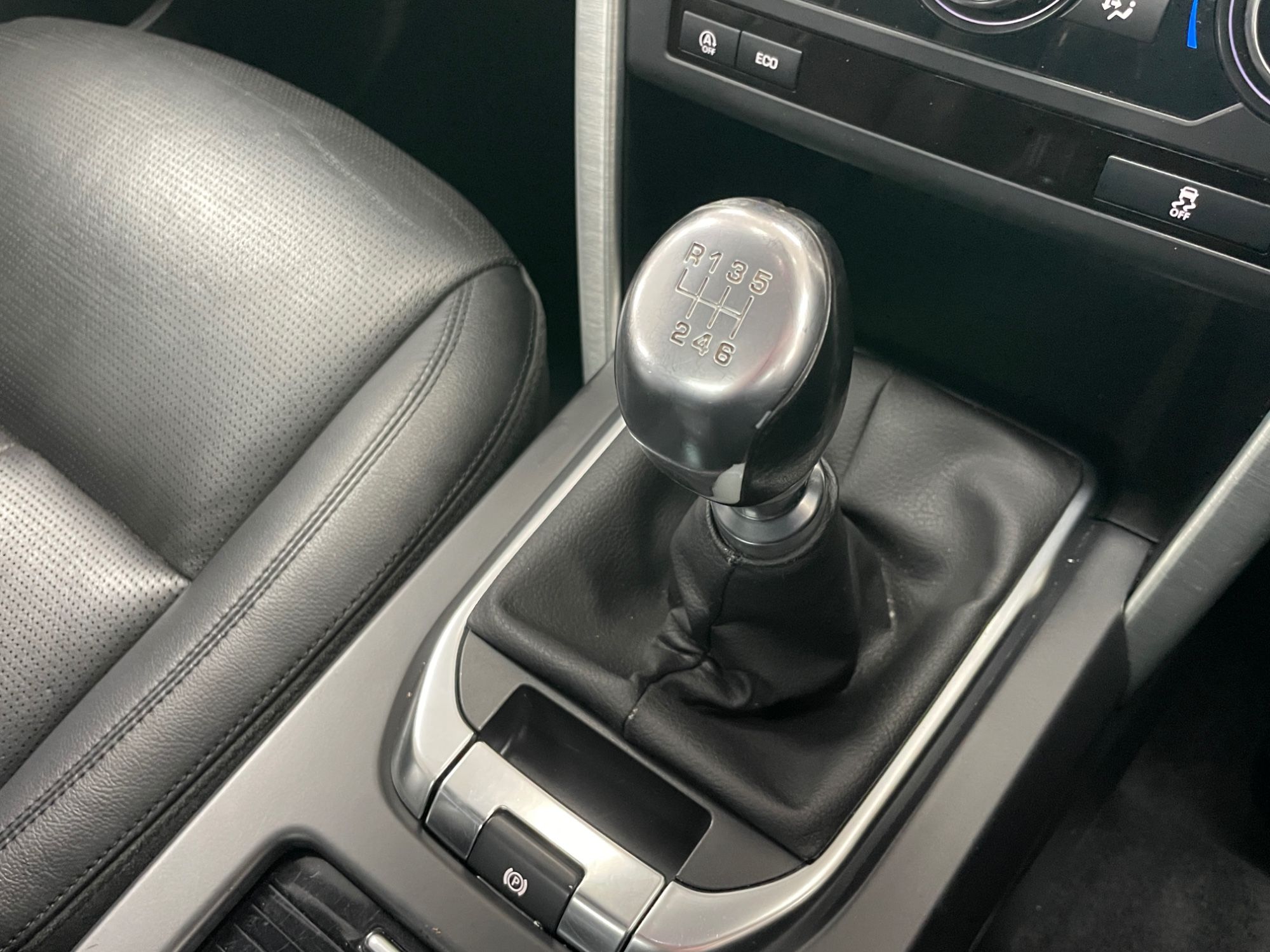 USED 2018 68 LAND ROVER DISCOVERY SPORT 2.0 eD4 HSE SUV 5dr Diesel Manual Euro 6 (s/s) (5 Seat) (150 ps) 