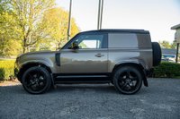 USED 2025 75 LAND ROVER DEFENDER 90 3.0 D250 MHEV X-Dynamic HSE Hard Top SUV Auto 4WD SWB Euro 6 (s/s) 3dr Air Suspension|VAT Q|Jump Seat