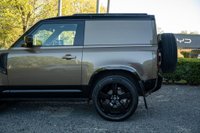 USED 2025 75 LAND ROVER DEFENDER 90 3.0 D250 MHEV X-Dynamic HSE Hard Top SUV Auto 4WD SWB Euro 6 (s/s) 3dr Air Suspension|VAT Q|Jump Seat