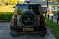 USED 2025 75 LAND ROVER DEFENDER 90 3.0 D250 MHEV X-Dynamic HSE Hard Top SUV Auto 4WD SWB Euro 6 (s/s) 3dr Air Suspension|VAT Q|Jump Seat