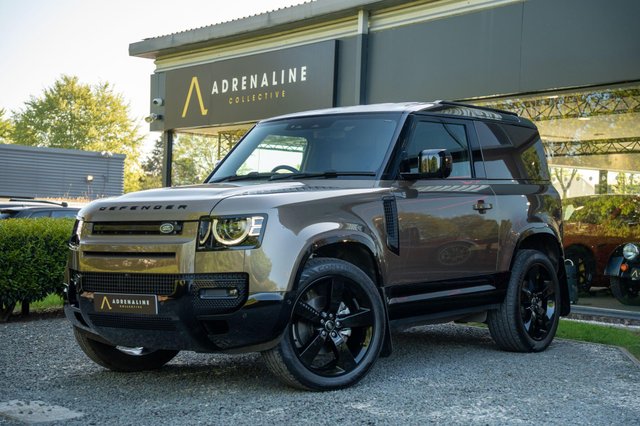 View our LAND ROVER DEFENDER 90