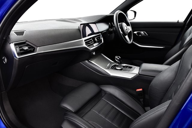 USED 2021 21 BMW 3 SERIES 2.0 318d MHT M Sport Saloon 4dr Diesel Hybrid Auto Euro 6 (s/s) (150 ps) &pound;7k Extras | MPro/Aero/20"s +