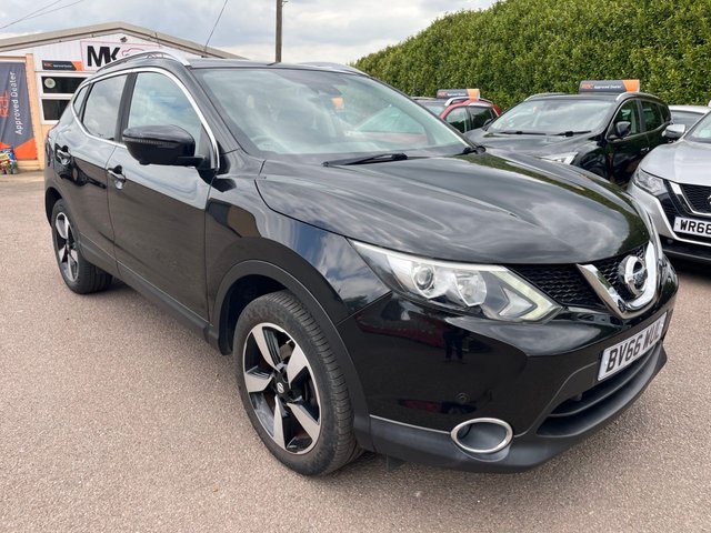 View our NISSAN QASHQAI