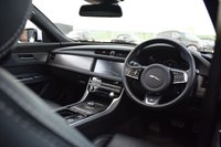 USED 2016 66 JAGUAR XF 3.0 V6 S Saloon 4dr Petrol Auto Euro 6 (s/s) (380 ps) PAN ROOF / COOLED SEATS / HUD