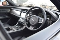 USED 2016 66 JAGUAR XF 3.0 V6 S Saloon 4dr Petrol Auto Euro 6 (s/s) (380 ps) PAN ROOF / COOLED SEATS / HUD