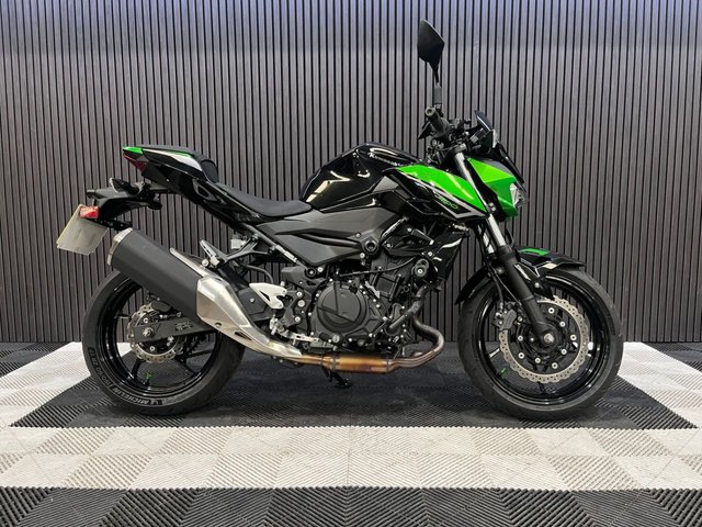 View our KAWASAKI Z400