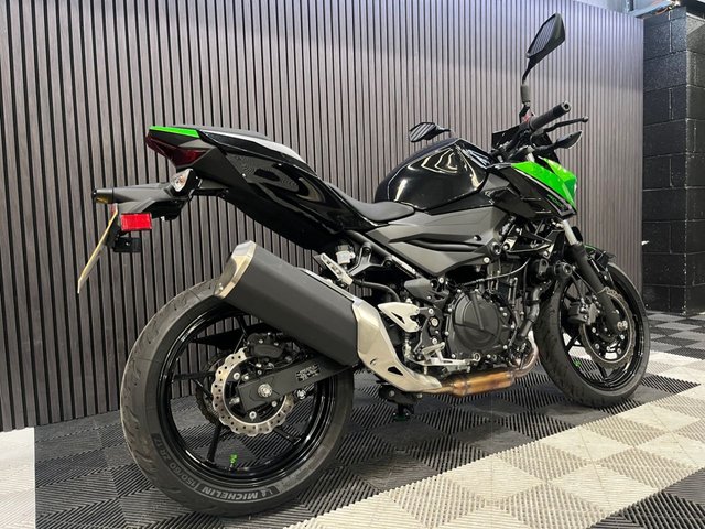 View our KAWASAKI Z400