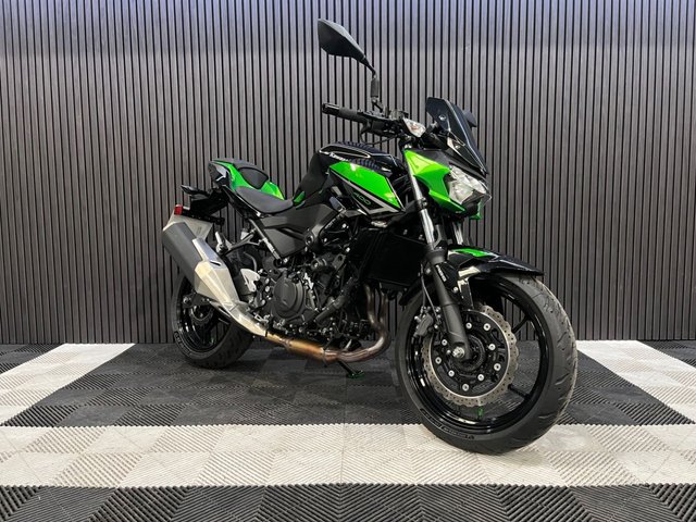 View our KAWASAKI Z400