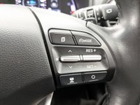 USED 2020 20 HYUNDAI KONA 64kWh Premium SE SUV 5dr Electric Auto (7kW Charger) (204 ps) 17 INCH ALLOY WHEELS,  PARKING SENSORS - REAR CAMERA , HEAD-UP DISPLAY , HEATED SEATS , APPLE CARPLAY - ANDROID AUTO , FULL SERVICE HISTORY