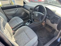 USED 1999 S VOLKSWAGEN GOLF 1.6 S Hatchback 5dr Petrol Automatic (211 g/km, 100 bhp) Unbelievable Condition
