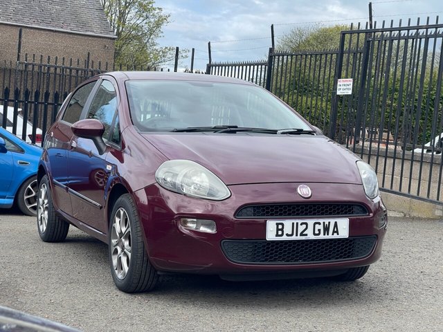 View our Fiat Punto 1.4 Easy Hatchback 5dr Petrol Dualogic Euro 5 (s/s) (77 bhp)