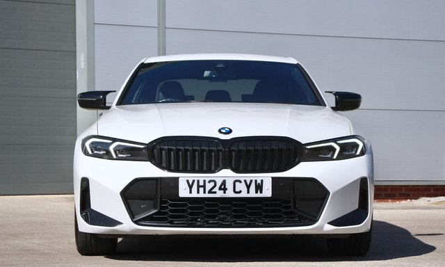 View our BMW 3 SERIES
