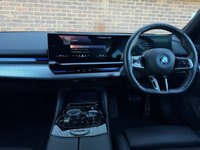 USED 2024 74 BMW 5 SERIES 2.0 530e 22.1kWh M Sport Saloon 4dr Petrol Plug-in Hybrid Steptronic Euro 6 (s/s) (299 ps) 