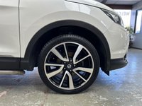 USED 2014 14 NISSAN QASHQAI 1.5 dCi Tekna SUV 5dr Diesel Manual 2WD Euro 5 (s/s) (110 ps) Tekna Top Spec