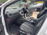 USED 2011 61 FORD KUGA 2.0 TDCi Titanium SUV 5dr Diesel Powershift AWD Euro 5 (163 ps) SUV