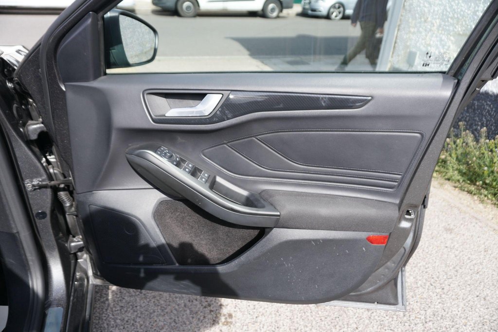 USED 2023 23 FORD FOCUS 1.0T EcoBoost MHEV ST-Line X DCT Euro 6 (s/s) 5dr AUTOMATIC