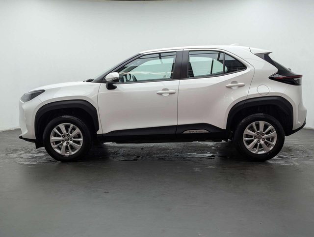 USED 2023 73 TOYOTA YARIS CROSS 1.5 Yaris Cross Icon HEV Auto 5dr CLICK+COLLECT / HOME DELIVERY