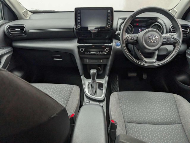 USED 2023 73 TOYOTA YARIS CROSS 1.5 Yaris Cross Icon HEV Auto 5dr CLICK+COLLECT / HOME DELIVERY