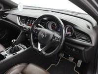 USED 2017 67 VAUXHALL INSIGNIA 1.6 Turbo D ecoTEC BlueInjection SRi VX Line Nav Grand Sport 5dr Diesel Manual Euro 6 (s/s) (136 ps) AMBIENT LIGHT | HEATED STEER