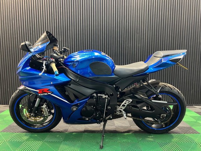 View our SUZUKI GSX-R600