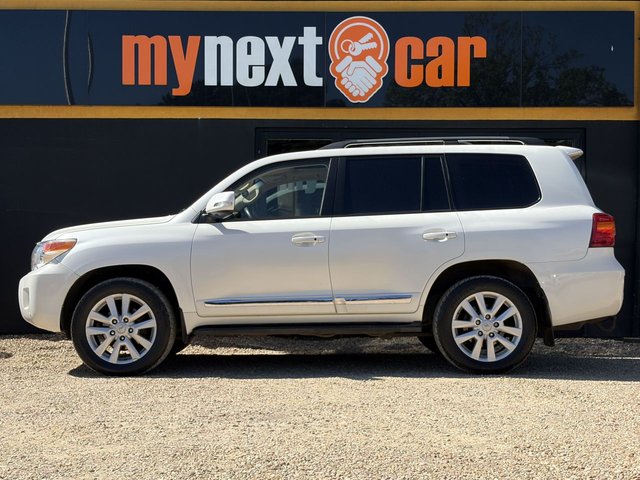View our TOYOTA LAND CRUISER