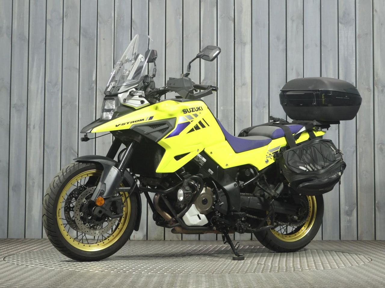 SUZUKI V-STROM 1050
