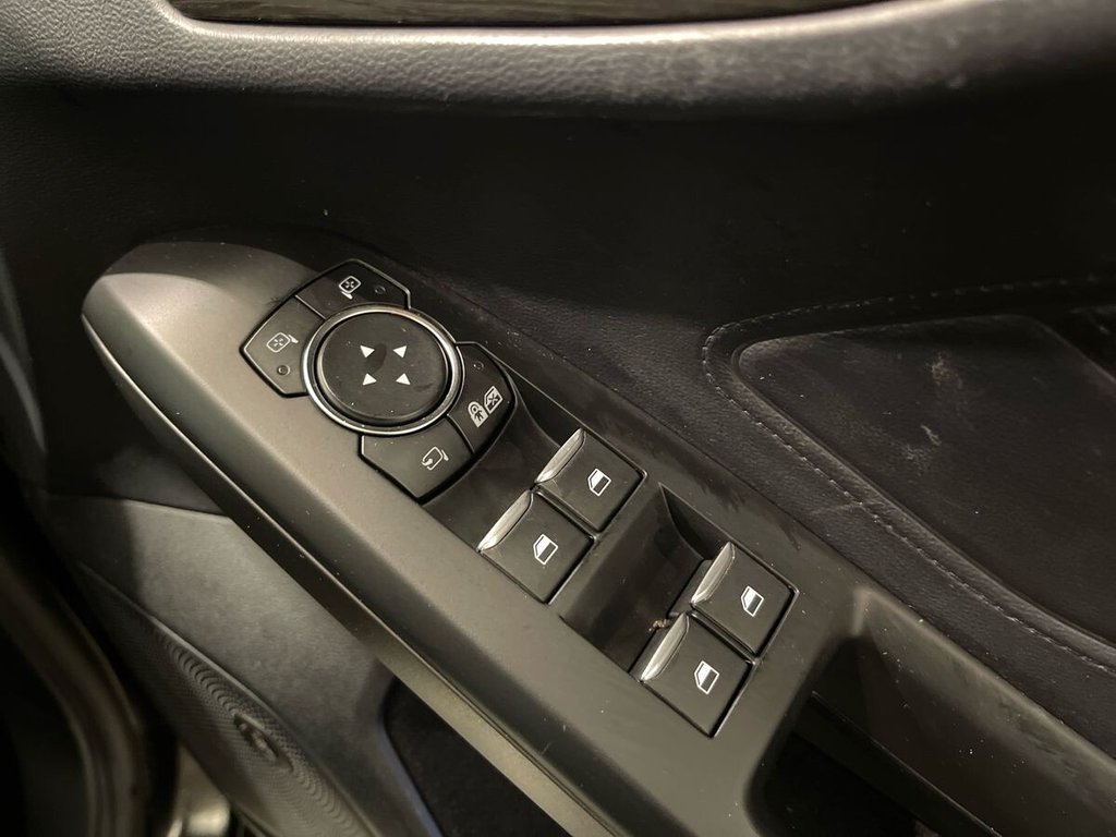 USED 2020 70 FORD FOCUS 1.5 EcoBlue Vignale Hatchback 5dr Diesel Manual Euro 6 (s/s) (120 ps) APPLE CAR PLAY AND ANDROID AUTO