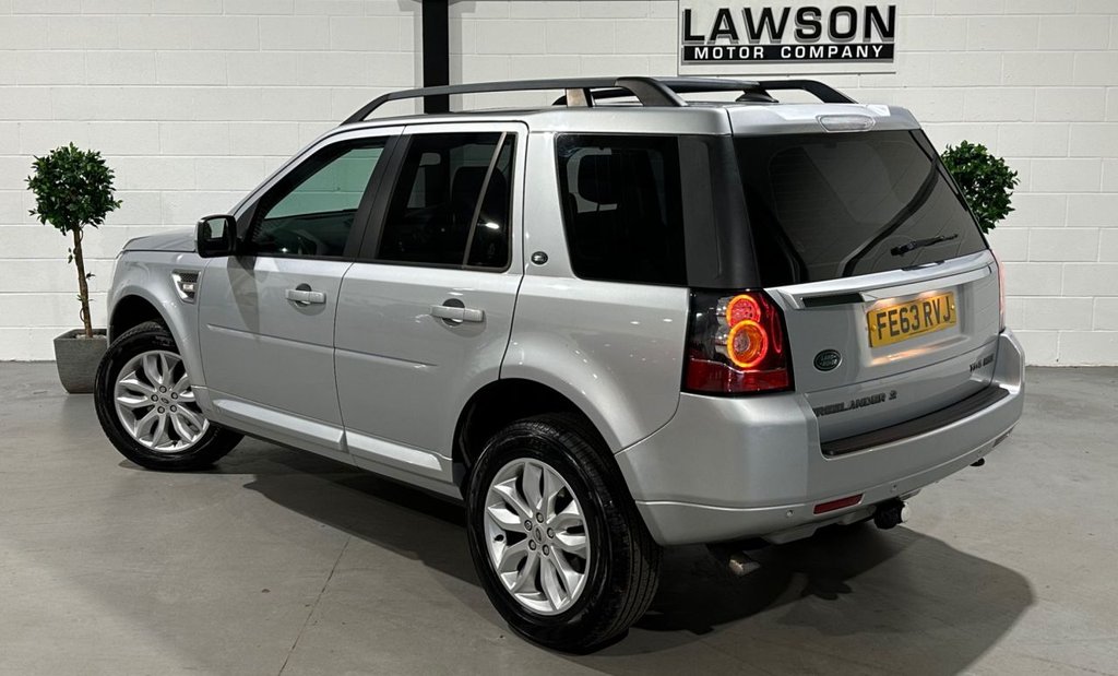 USED 2013 63 LAND ROVER FREELANDER 2 2.2 TD4 HSE SUV 5dr Diesel Manual 4WD Euro 5 (s/s) (150 ps) 