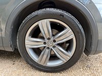 USED 2019 68 VOLKSWAGEN TIGUAN 2.0 TDI SEL SUV 5dr  Sat Nav, Sunroof, ACC