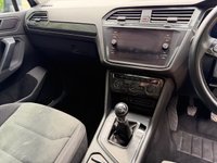 USED 2019 68 VOLKSWAGEN TIGUAN 2.0 TDI SEL SUV 5dr  Sat Nav, Sunroof, ACC