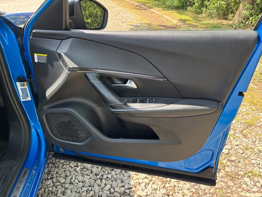 USED 2022 22 PEUGEOT E-2008 50kWh GT Premium SUV 5dr Electric Auto (136 ps) &pound;ZERO DEPOSIT FINANCE
