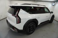 USED 2026 KIA EV9 99.8kWh Air SUV 5dr Electric Auto RWD (200 bhp) 