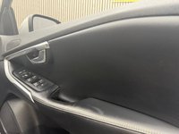 USED 2016 16 VOLVO V40 2.0 T2 R-Design Hatchback 5dr Petrol Manual Euro 6 (s/s) (122 ps) Complementary 6 Months RAC Warranty and 12 Months RAC Breakdown Cover Also Receive a Full MOT With All Advisory Work Completed, Fresh Engine Service and RAC Multipoint Check Before Collection/Delivery