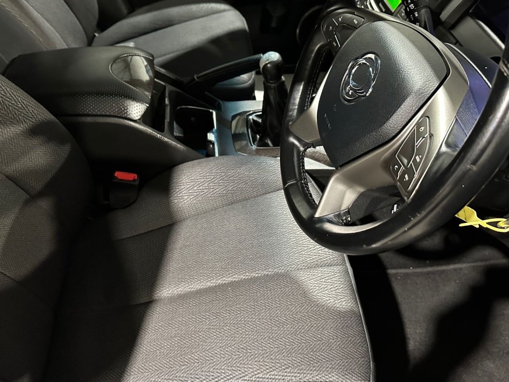 USED 2015 65 SSANGYONG REXTON 2.0 e-XDi SX SUV 5dr Diesel Manual 4WD Euro 5 (155 ps) 