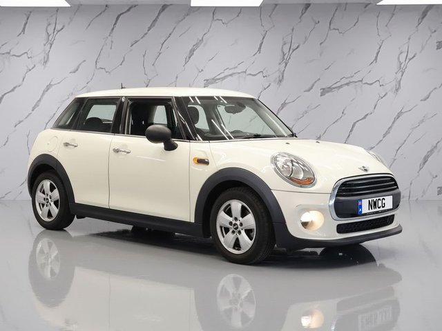 2015 MINI Hatch