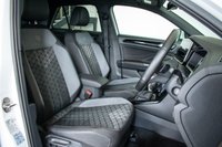 USED 2023 72 VOLKSWAGEN T-ROC 1.5 TSI R-Line SUV 5dr Petrol DSG Euro 6 (s/s) (150 ps) Heated Seats, CarPlay, Sat Nav