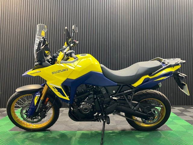 View our SUZUKI V-Strom 800