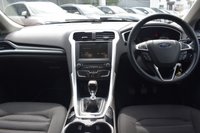 USED 2015 65 FORD MONDEO 2.0 TDCi Zetec Hatchback 5dr Diesel Manual Euro 6 (s/s) (150 ps) **Parking Sensors, Navigation**