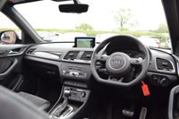 USED 2016 16 AUDI RS Q3 2.5 TFSI SUV 5dr Petrol S Tronic quattro Euro 6 (s/s) (340 ps) SUNROOF / BOSE / CARBON