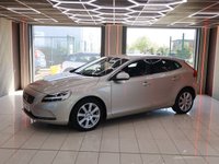 USED 2017 17 VOLVO V40 2.0 T2 Inscription Hatchback 5dr Petrol Manual Euro 6 (s/s) (122 ps) Quality & Best value Assured
